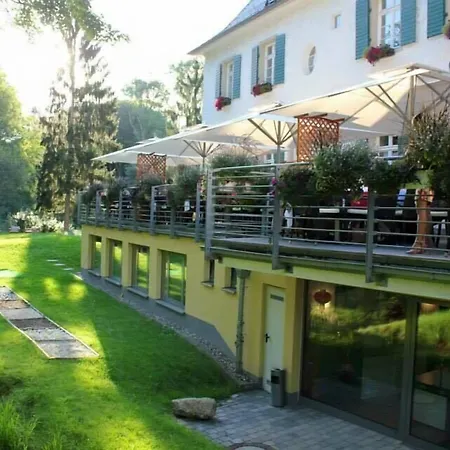 Gut Landscheid Szálloda 2*