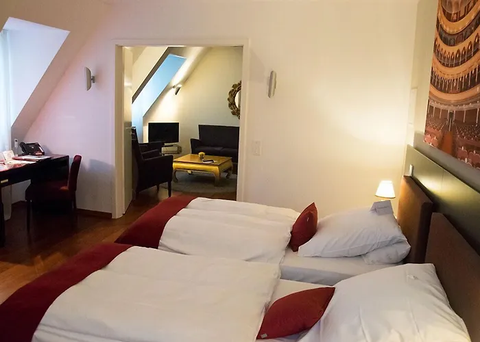 Gut Landscheid Отель Буршайд