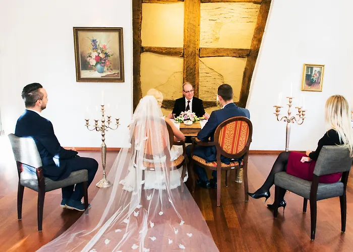 Gut Landscheid Отель Буршайд